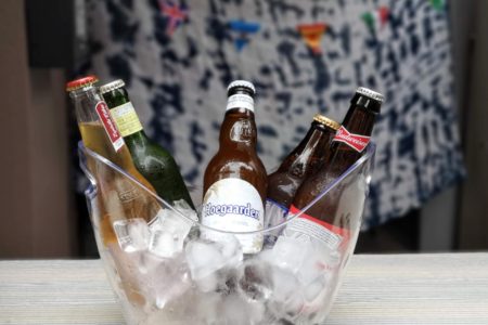 「気分は海外旅行？」世界のビールを集めた「THE DECK（ザ・デッキ）」オープン！